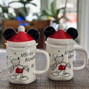 New Disney Holiday Mickey Mouse Large Mug with Mickey Santa Hat Topper